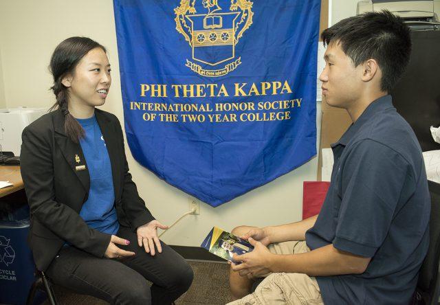 Phi+Theta+Kappa+president+Sisi+Kang+and+treasurer+Charles+Lasion+discuss+the+organization%E2%80%99s+plans+for+the+new+semester.+Kang+joined+PTK+in+October+2016+and+is+now+the+new+president.