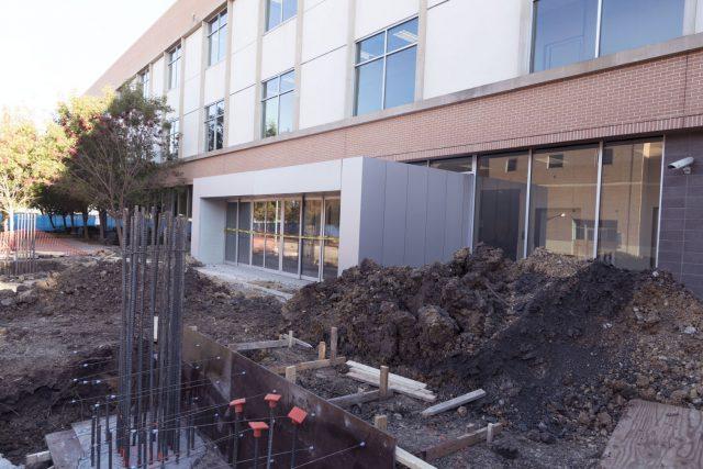 Construction to connect the ESEE and ESCT buildings begins as part of an effort to increase sticky spaces for students on SE Campus.