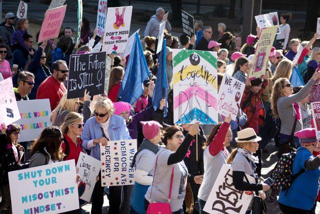 People+from+various+walks+of+life+and+across+varying+genders+attend+the+Women%E2%80%99s+March+Jan.+20+in+downtown+Fort+Worth.+Organizers+estimated+5%2C000+supporters+took+to+the+streets+to+show+their+support+for+women%E2%80%99s+rights.