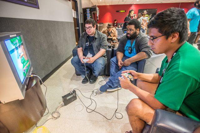 Eric+Torres+of+Fort+Worth+plays+Smash+Bros.+during+a+video+game+challenge+at+the+South+Campus+Anime+Convention+in+April.
