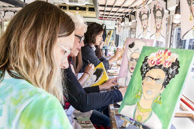 South+student+activities+hosted+The+Little+Art+Bus+on+campus+for+a+guided+painting+class+inspired+by+Frida+Kahlo%E2%80%99s+works+Oct.+11+as+part+of+Hispanic+Heritage+Month.
